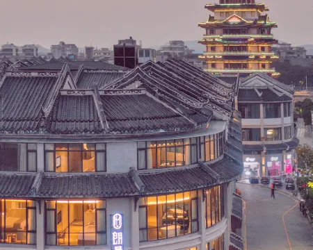 Longmanne Hotel (Xihu Shuidong Street Store) Hotels in Huizhou