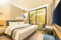 Homeinn Selected Hotel (Wenfeng Square Commercial Street, Lianyungang) Hotels near Kongwang Mountain