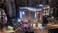 Grand Tide Hotel Отели рядом с достопримечательностью «Рынок Центра Парковок»