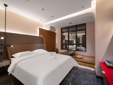 Xiangshan Hotel (Binzhou Gongliu Street)