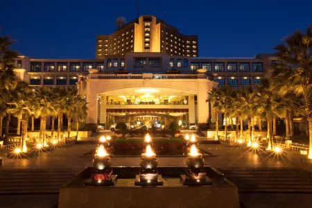 Zhongwei Green Lake Hotel Отели рядом с достопримечательностью «World Horti-Expo Garden»