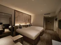 โรงแรมโอเรียนทัล ยูนิเวอร์ซัล ซิตี้