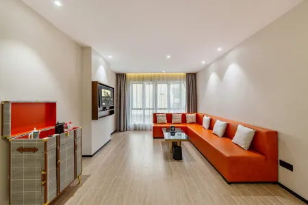 City Comfort Premier Hotel (Wengyuan Jinxiuguangchang Plaza) Отели в г. Венюань