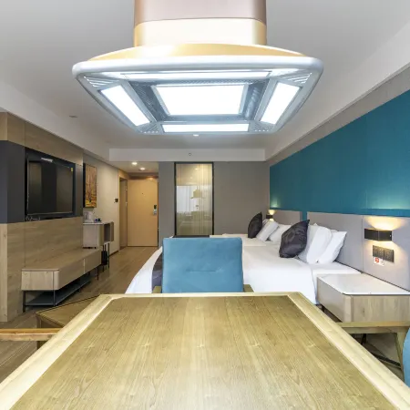 Feronia Hotel (Shimen Baofeng Road)