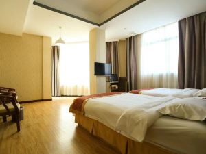 Pai Hotel (Rucheng North Station Luyang Market Branch)