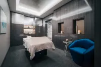 Paradox Vancouver - spa