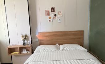 Four Seasons Accommodation