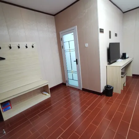 Xintiandi Business Hotel