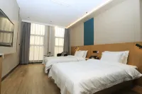 Guangcai Four Seasons Hotel (Wenhua Road Teacher Fan Branch) - 2-Star