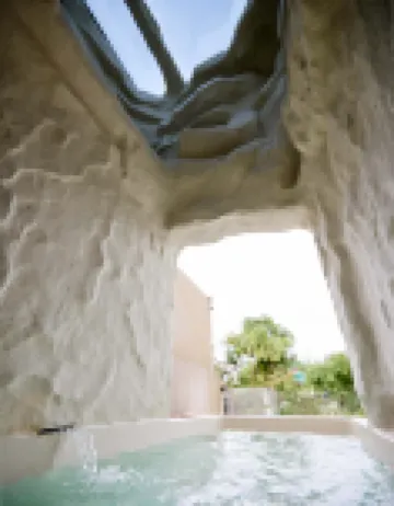 悅泉·聖託里尼洞穴溫泉美墅（江門台山頤和溫泉城店）