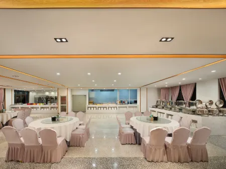 Microtel by Wyndham Xishuangbanna City Center