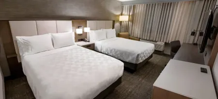 DoubleTree by Hilton Buena Park Отели рядом с достопримечательностью «Jain Centre of Southern California»