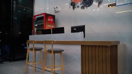 Qiyue Hotel Отели рядом с достопримечательностью «White Elephant Temple»