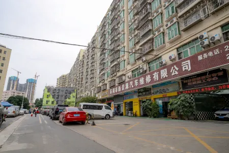 Nanjing Apartment (Shenzhen North Railway Station Minzhi Subway Station Branch)