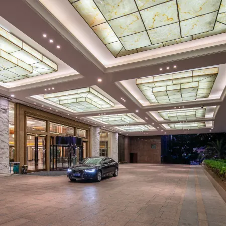Empark Grand Hotel Отели в г. Лоян