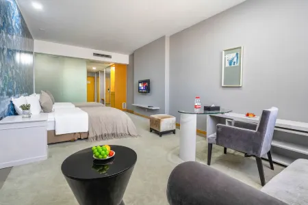 Berlin International Hotel (Dongguan Wanda high-speed railway station, Humen)