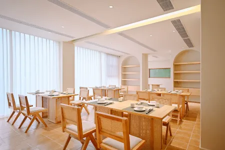 Yunqi Yougu Private Tang Homestay Ya'an Bifengxia Branch Отели рядом с достопримечательностью «Bifeng Gorge»