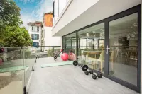 Yunshang Huakai Homestay (Libo Xiaoqikong East Gate Branch)