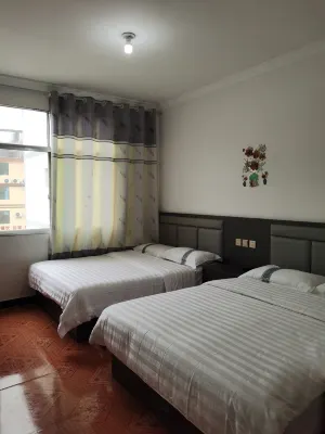 Pengshui Yunhe Nongjiale Hotels near Yingge Gorge of Ayi River