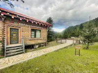 Xinlongcuokahu Leisure Mountain Villa Hôtels à : Hillo