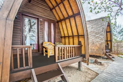 奧特洛內別墅飯店 Pink Beach附近的飯店