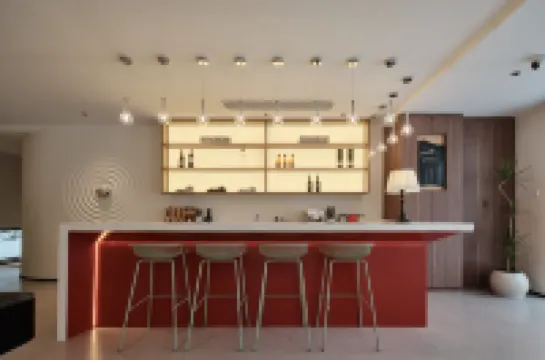 南京山居秋茗酒店（湯山龍尚湖店）