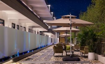 Moshang Landscape Printing Hotel (Guilin Yangshuo Yulong River Branch)