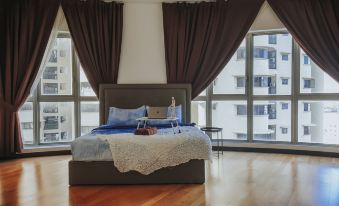 The Sky Pool Suites near PWTC & Sunway Putra - The Stay Hub