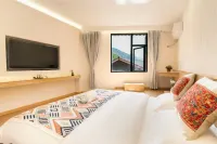 Jiuzhai Yishe Hotel(Jiuzhaigou Valley Scenic and Historic Interest Area Branch)