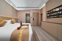 Dejiang Jinglai Hotel (People's Park)