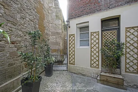 La Venelle des Greniers a Sel