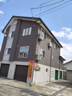 Uonuma LenLen House Hotels in Uonuma