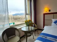 Qilian Chengfu Business Hotel