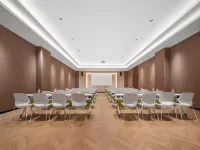 Huanxi Hotel (Xi'an Qiaozikou Subway Station Branch)