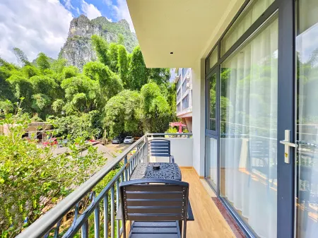 Banshan Qiju Homestay Отели рядом с достопримечательностью «Li River Scenic Area»