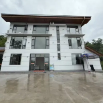 Hefeng Banmu Qingchuan Homestay