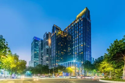 Yizhimei Residence (Zhujiang New Town Zhongshan Eye Hospital)