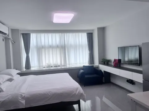 Yibin Zongxing Chinese Inn (Wuliangye Airport Front)