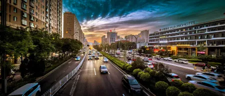 Huajing Hotel (Taiyuan South Railway Station Shanxi University Branch) Отели рядом с достопримечательностью «Jifen Bridge»
