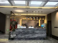 Yujiang Grand Hotel (Hechi Huanjiang Bus Terminal) - 2 ดาว