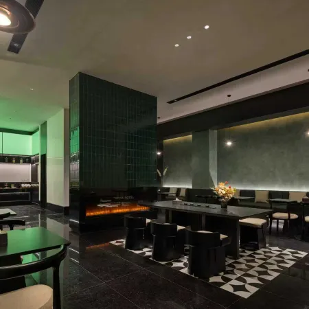 Ptana Hotel (Xinhualian Square Branch)