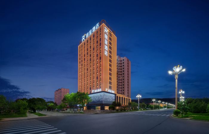 Rezen Hotel Xinyuan (People's Square Bus Terminal Branch)