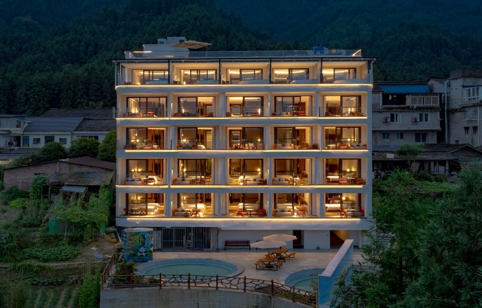 Yanu Tianjing Hot Spring Resort Hotel