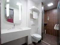 Ibis Hotel (Lanzhou West Railway Station) - 3-Star