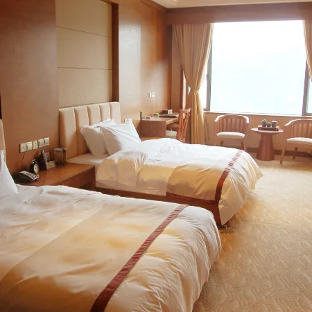 West Canyon Hot Spring Hotel