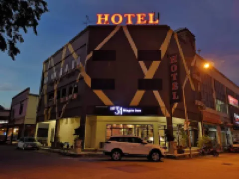 No.31 Maple Inn Hotels near Arulmigu Sri Maha Karumari Kulathambal Temple Simpang Ampat , Seberang Perai