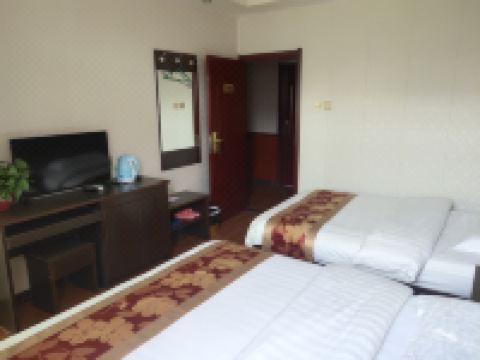 西安咸阳国际机场温馨港湾酒店 - 温馨经典豪华标准房