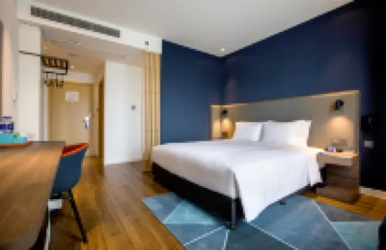 張家港保税区ホリデイ イン エクスプレスホテル 張家港のホテル