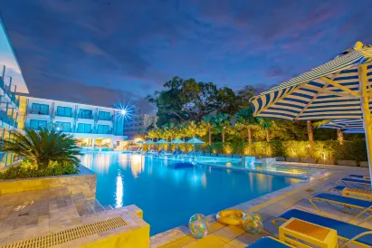 Seabed Grand Hotel Phuket