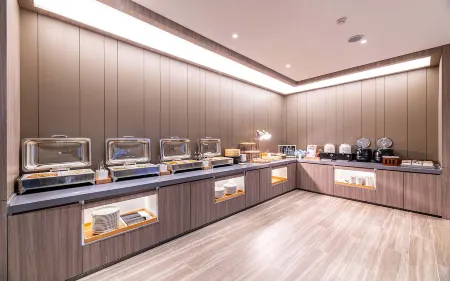 HanTing Hotel (Panshi Bus Station)